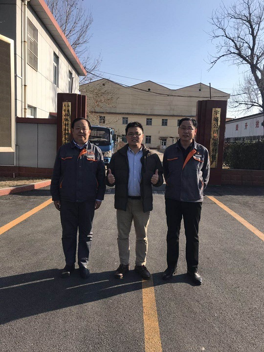 台湾耀颖电子客商来厂考察