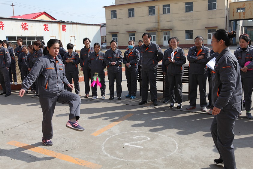 2019年3月8日公司晶体材料厂举行庆“三八”运动会