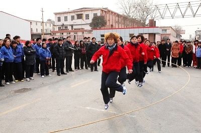 公司举办庆三八节系列活动